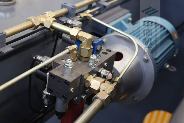 ZDPE10025-德國力士樂液壓系統,知名品牌電機,穩定精度高,持久耐用無故障.jpg ZDPE10025-德國力士樂液壓系統,知名品牌電機,穩定精度高,持久耐用無故障.jpg